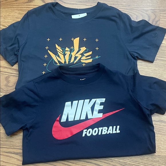 2 Nike Kids Tshirts - Picture 1 of 3